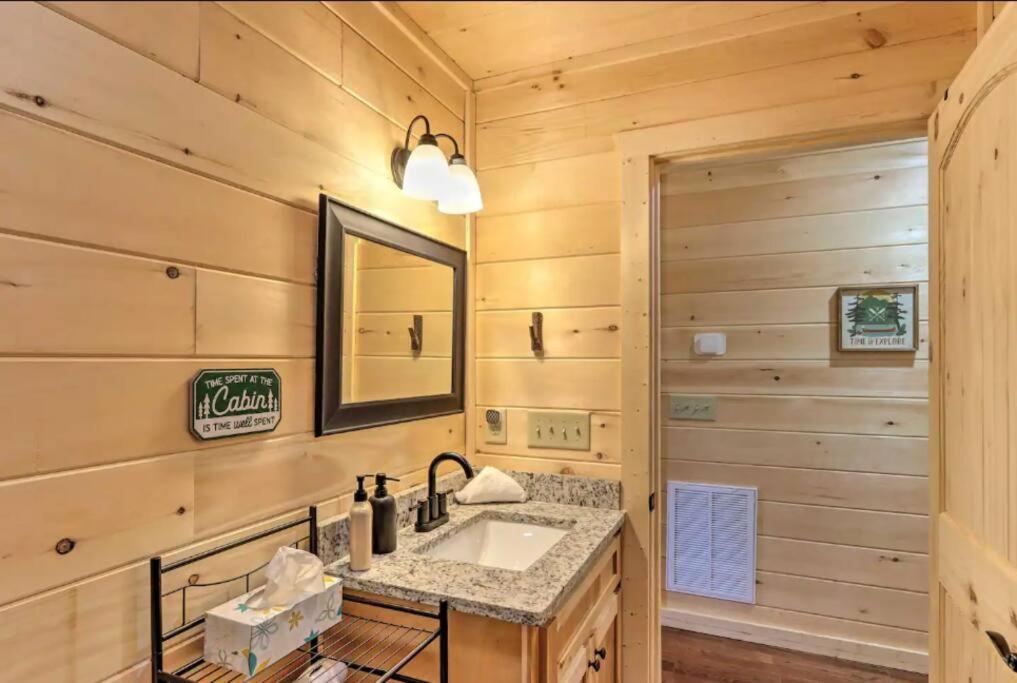 New Serene, Fun & Comfy Cabin- Covered Deck, Grill, Arcade Мерфі Екстер'єр фото