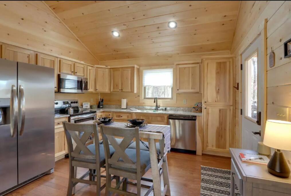 New Serene, Fun & Comfy Cabin- Covered Deck, Grill, Arcade Мерфі Екстер'єр фото