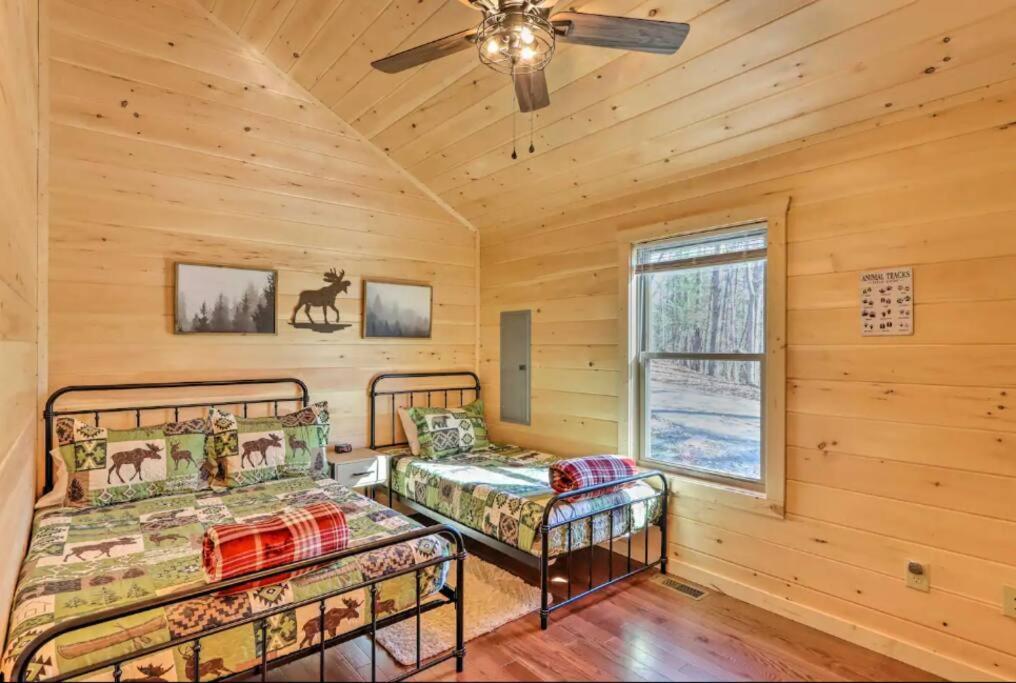 New Serene, Fun & Comfy Cabin- Covered Deck, Grill, Arcade Мерфі Екстер'єр фото